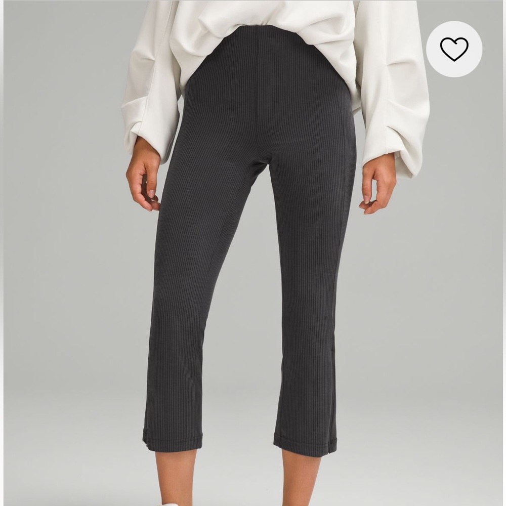 NWT Lululemon Ribbed Softstreme Zip-Leg High-Rise Cropped Pant 25” - Size 4